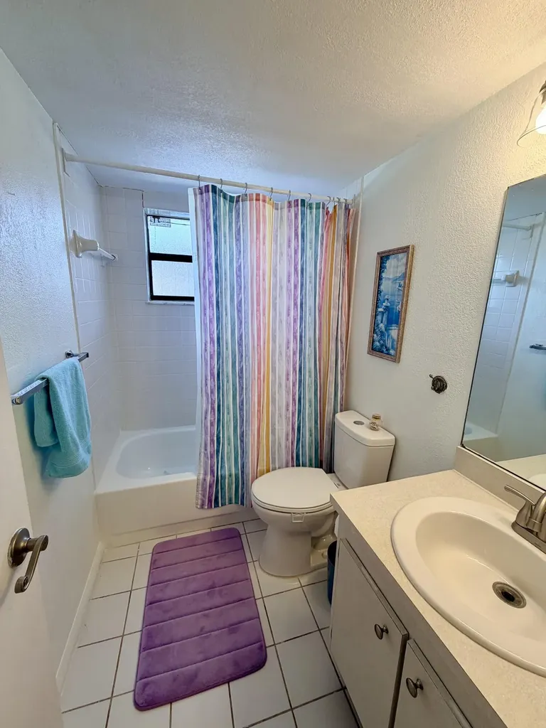 10059 Winding Lake Road Sunrise FL 33351