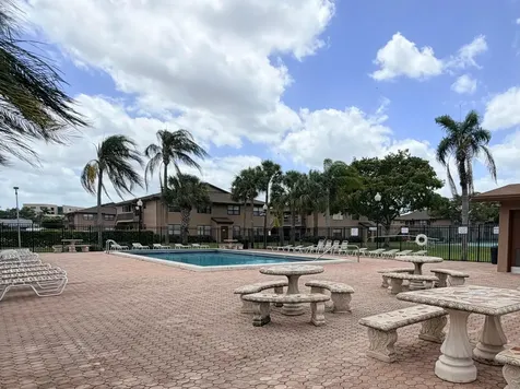 10059 Winding Lake Road Sunrise FL 33351