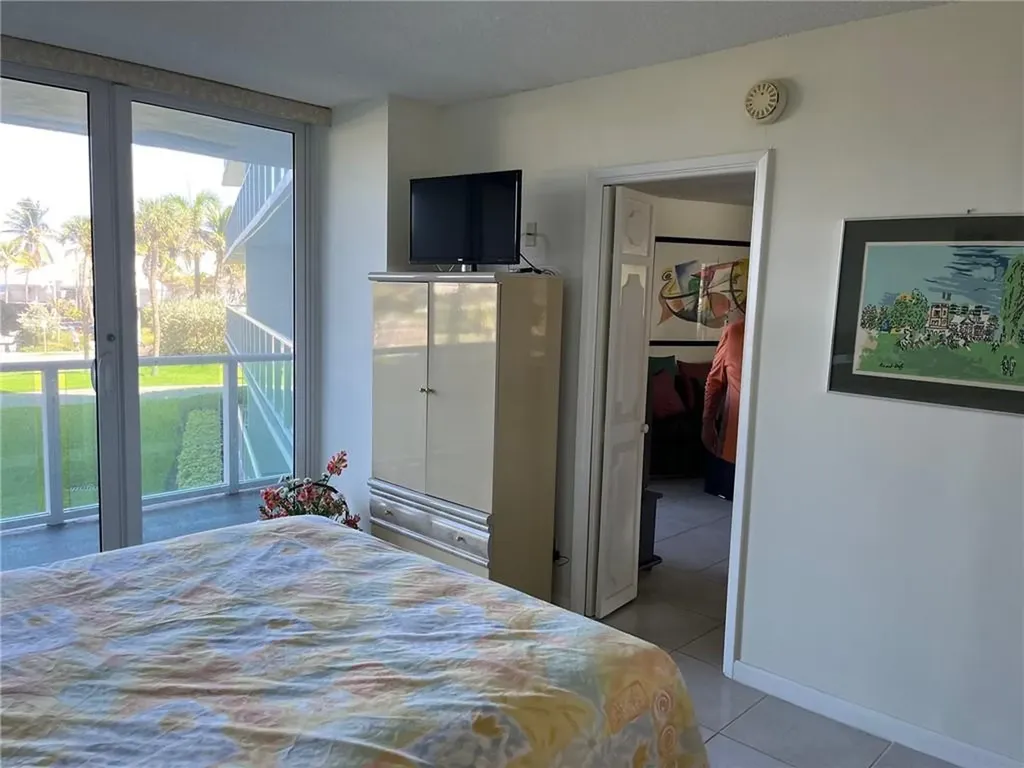333 NE 21 Avenue Deerfield Beach FL 33441