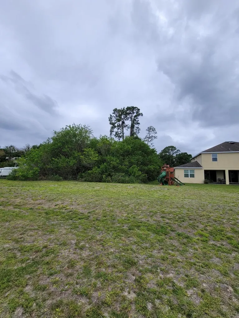 1109 SW Abingdon Avenue S Port St Lucie FL 34953