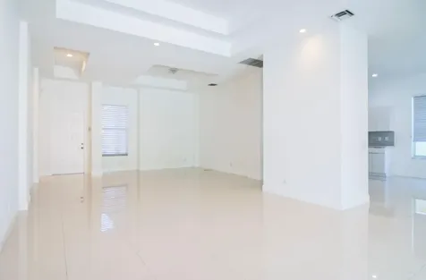2002 Schooner Lane Weston FL 33327