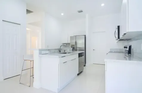 2002 Schooner Lane Weston FL 33327