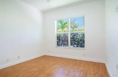 2002 Schooner Lane Weston FL 33327