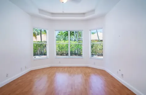 2002 Schooner Lane Weston FL 33327
