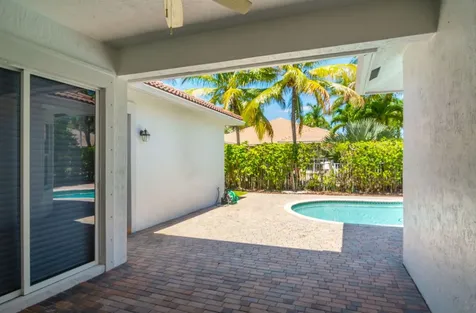 2002 Schooner Lane Weston FL 33327