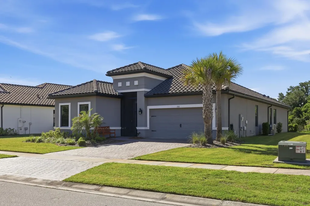 1511 Goblet Cove Street Kissimmee FL 34746