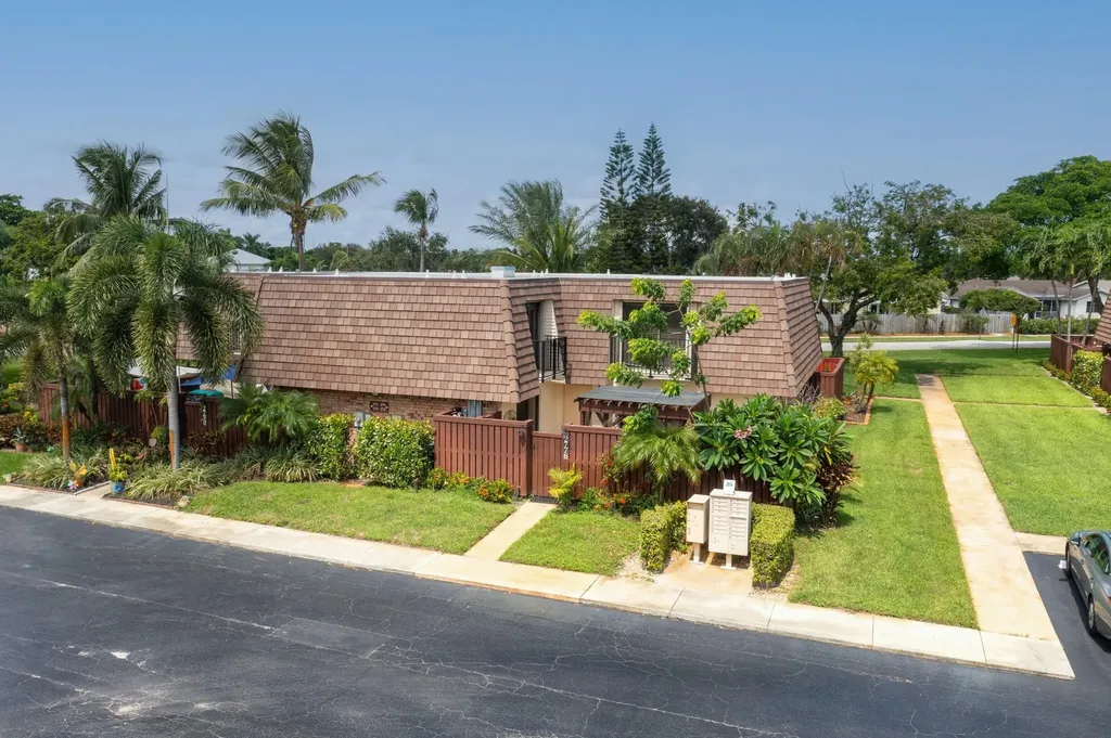 2776 SW 15th Street Deerfield Beach FL 33442