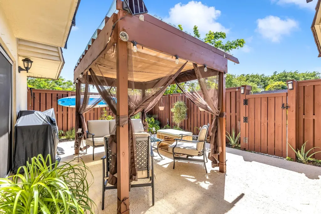 2776 SW 15th Street Deerfield Beach FL 33442
