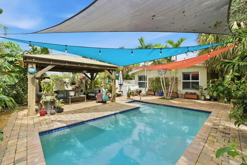 1436 NE 38th Street Oakland Park FL 33334