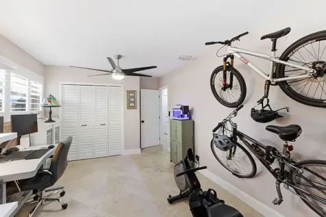 1436 NE 38th Street Oakland Park FL 33334