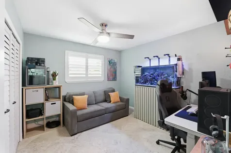 1436 NE 38th Street Oakland Park FL 33334