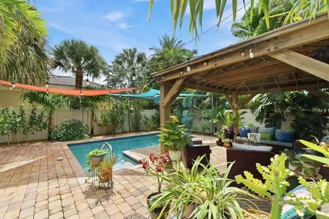 1436 NE 38th Street Oakland Park FL 33334