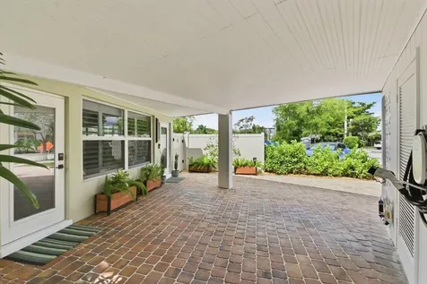1436 NE 38th Street Oakland Park FL 33334