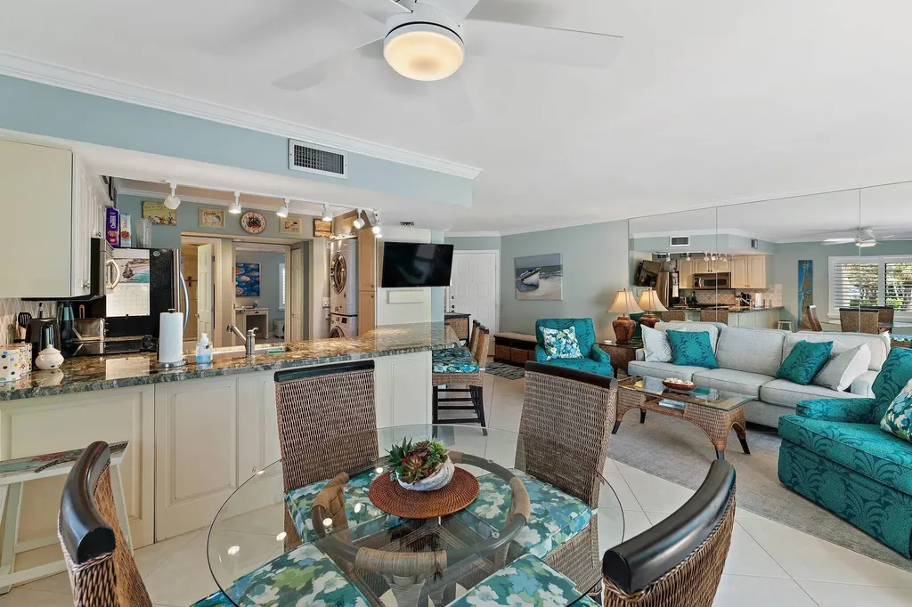 1605 Us-1 Jupiter FL 33477