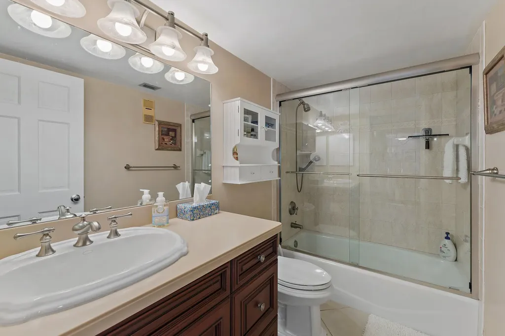 1605 Us-1 Jupiter FL 33477