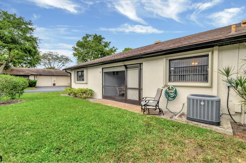 4660 Greentree Place Boynton Beach FL 33436