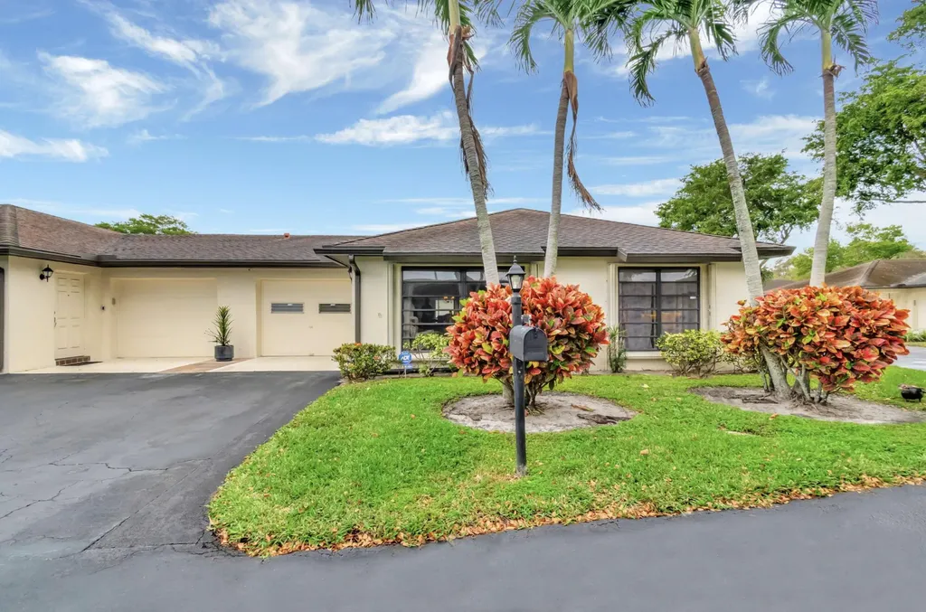 4660 Greentree Place Boynton Beach FL 33436