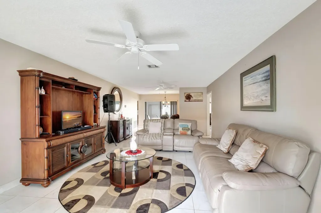 4660 Greentree Place Boynton Beach FL 33436