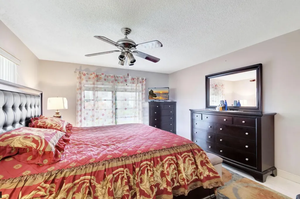 4660 Greentree Place Boynton Beach FL 33436
