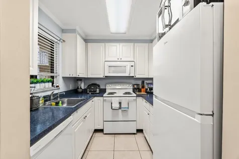 890 N Federal Highway Lantana FL 33460