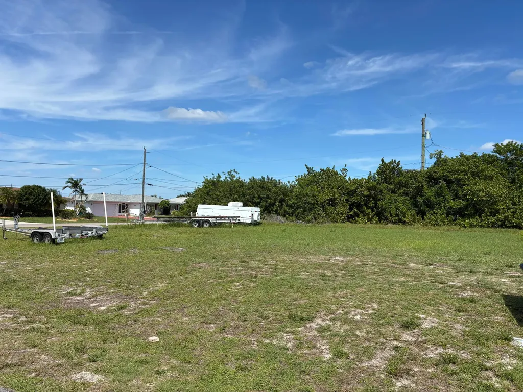 153 Sherman Avenue NE Port Charlotte FL 33952