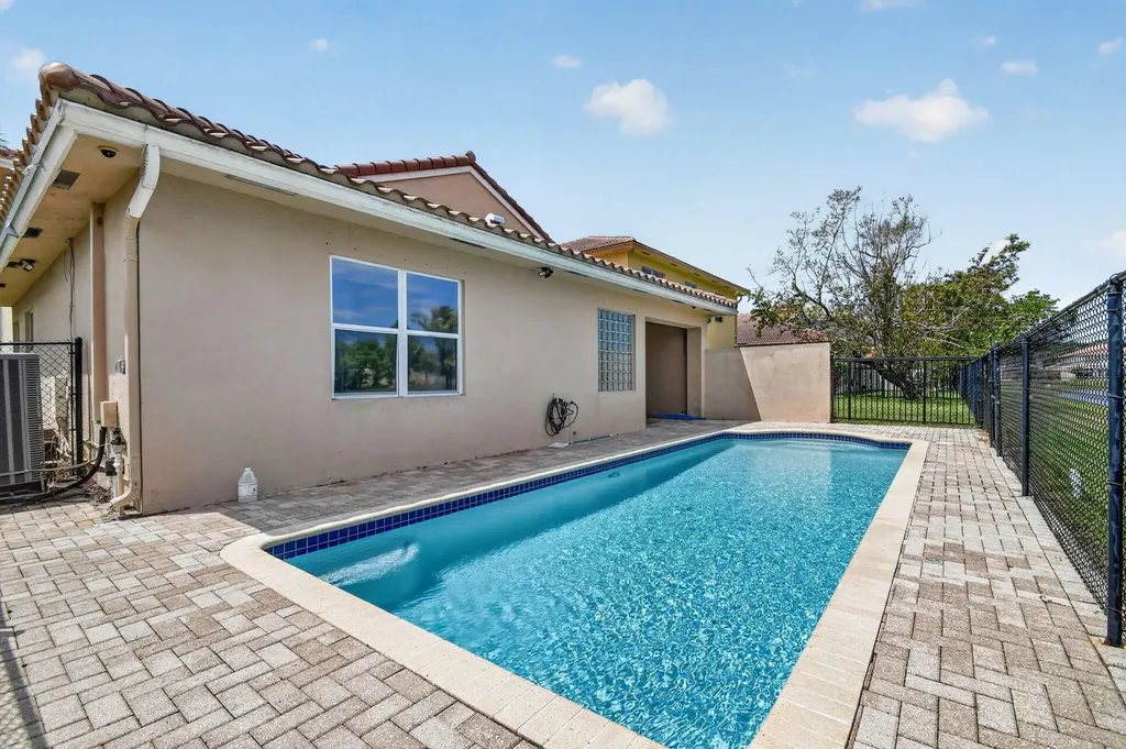 9157 Citrus Isle Lane Lake Worth FL 33467