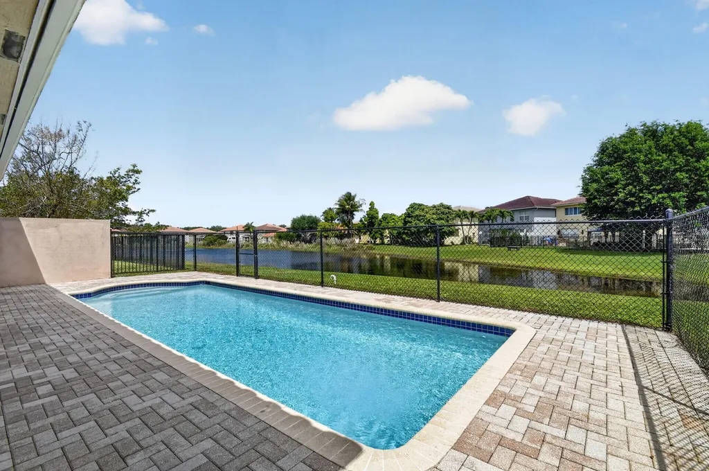 9157 Citrus Isle Lane Lake Worth FL 33467