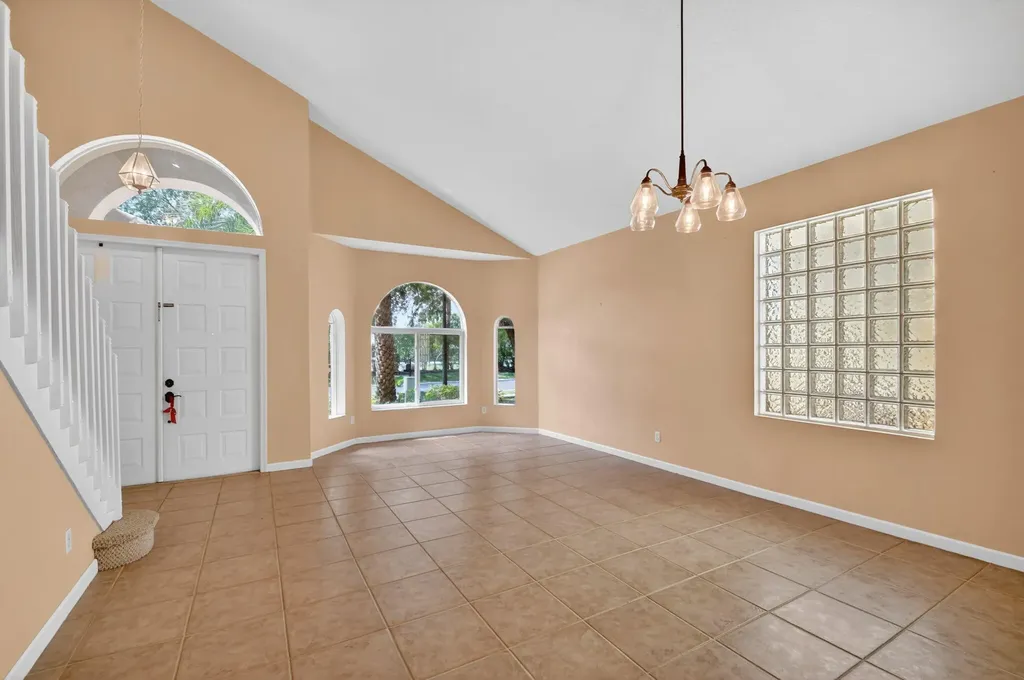 9157 Citrus Isle Lane Lake Worth FL 33467
