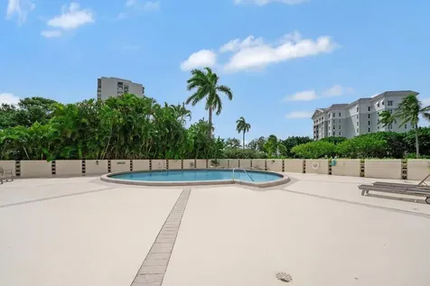 2400 Presidential Way West Palm Beach FL 33401