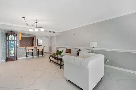 2400 Presidential Way West Palm Beach FL 33401