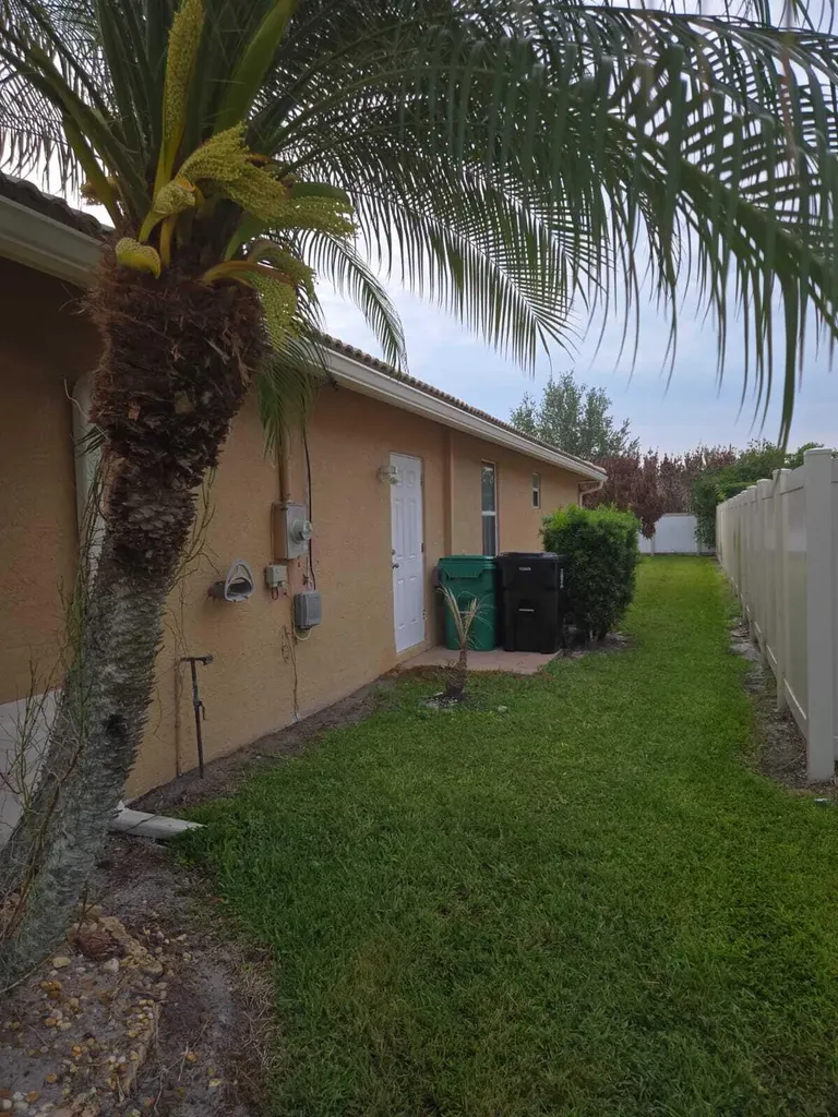 5514 NW Whitecap Road Port St Lucie FL 34986