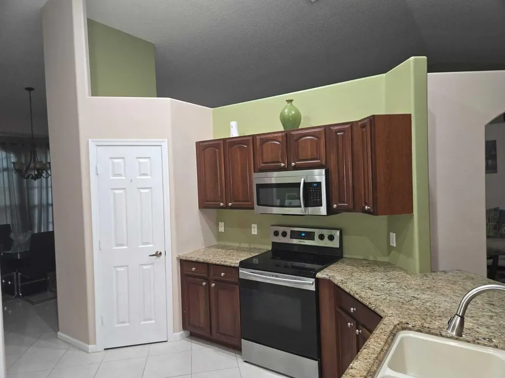 5514 NW Whitecap Road Port St Lucie FL 34986