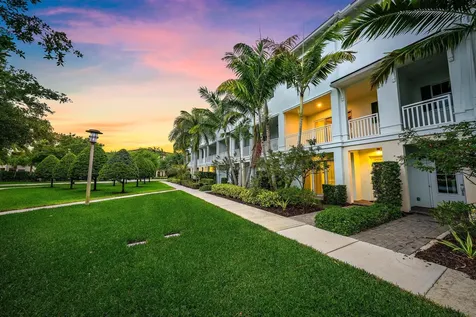 7085 Edison Place Palm Beach Gardens FL 33418