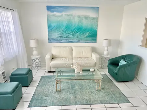 266 Oakridge P Deerfield Beach FL 33442