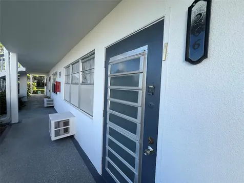 266 Oakridge P Deerfield Beach FL 33442