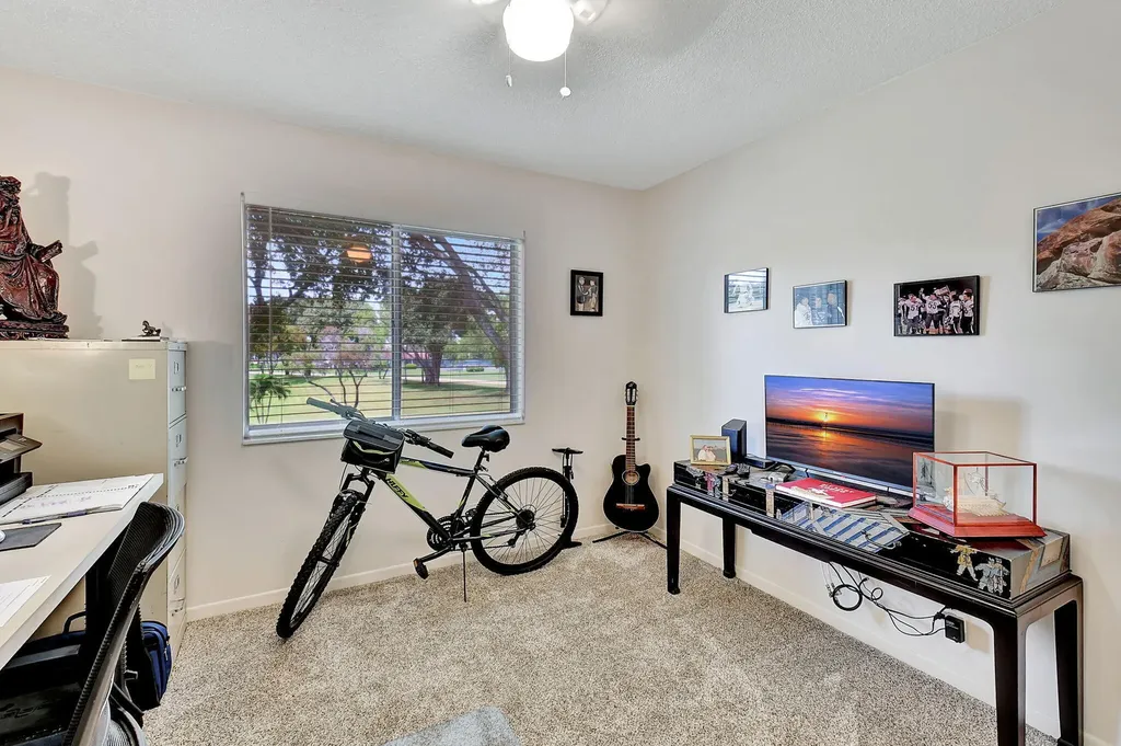 7185 Huntington Lane Delray Beach FL 33446