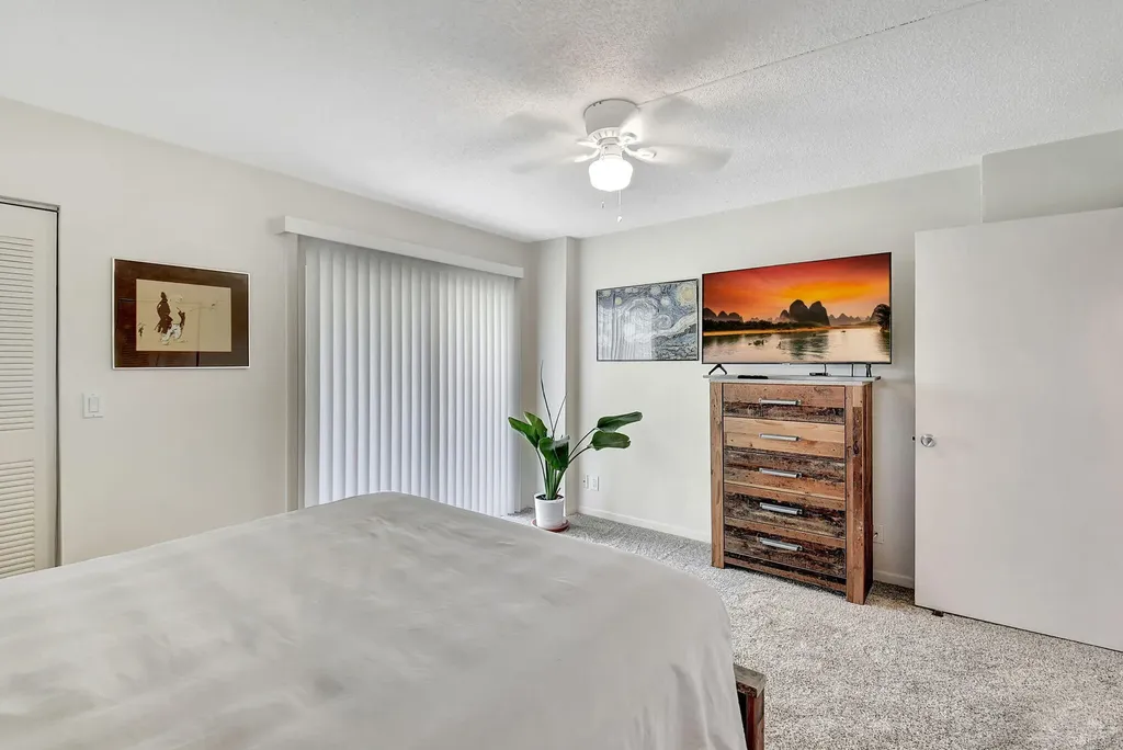 7185 Huntington Lane Delray Beach FL 33446