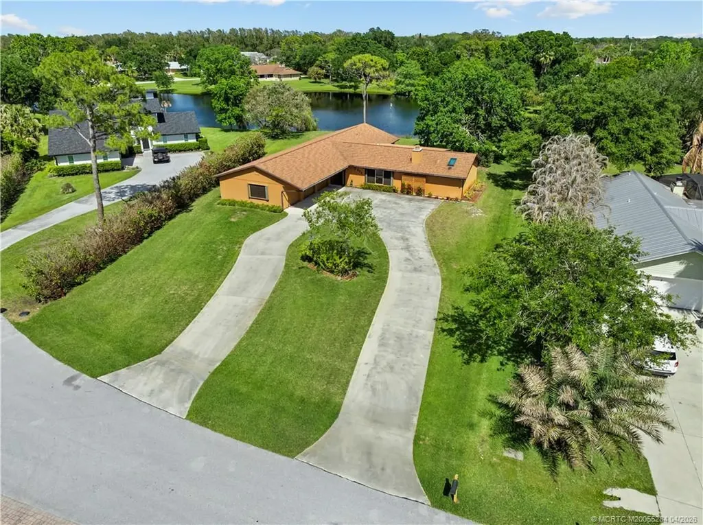 903 SW Willow Lane Palm City FL 34990
