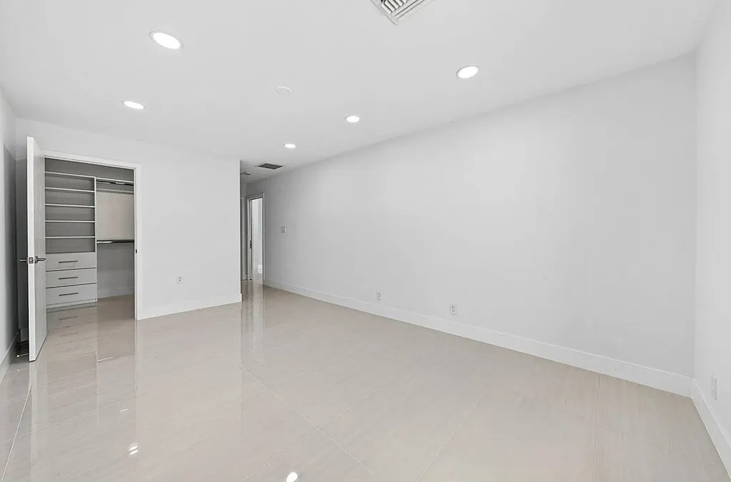 4887 Bocaire Boulevard Boca Raton FL 33487