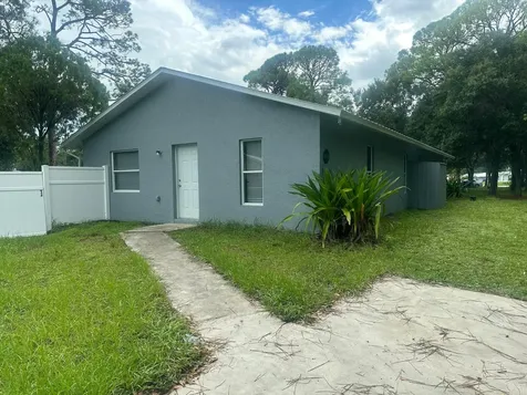 5106 Sanibel Avenue Fort Pierce FL 34951