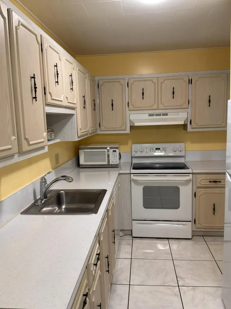 1121 Cactus Terrace Delray Beach FL 33445
