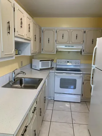 1121 Cactus Terrace Delray Beach FL 33445