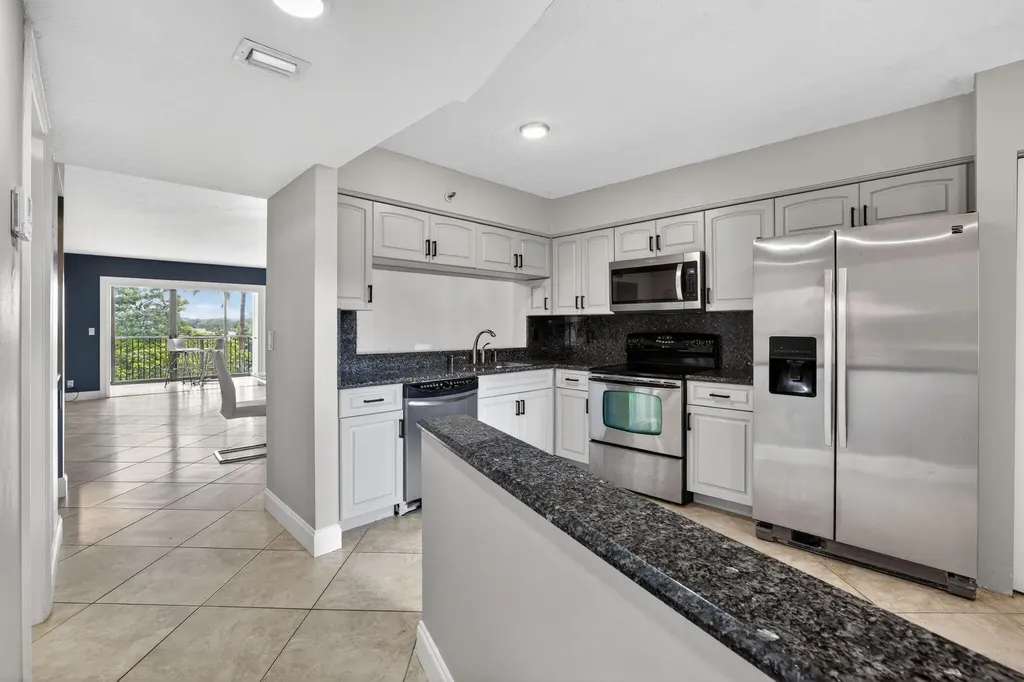 2206 S Cypress Bend Drive Pompano Beach FL 33069