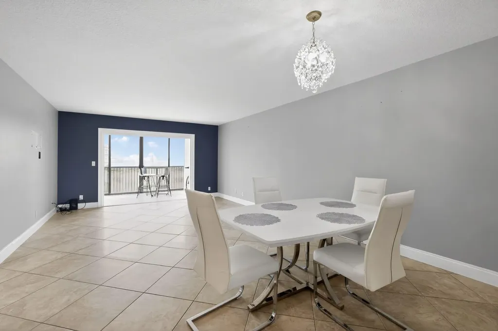 2206 S Cypress Bend Drive Pompano Beach FL 33069