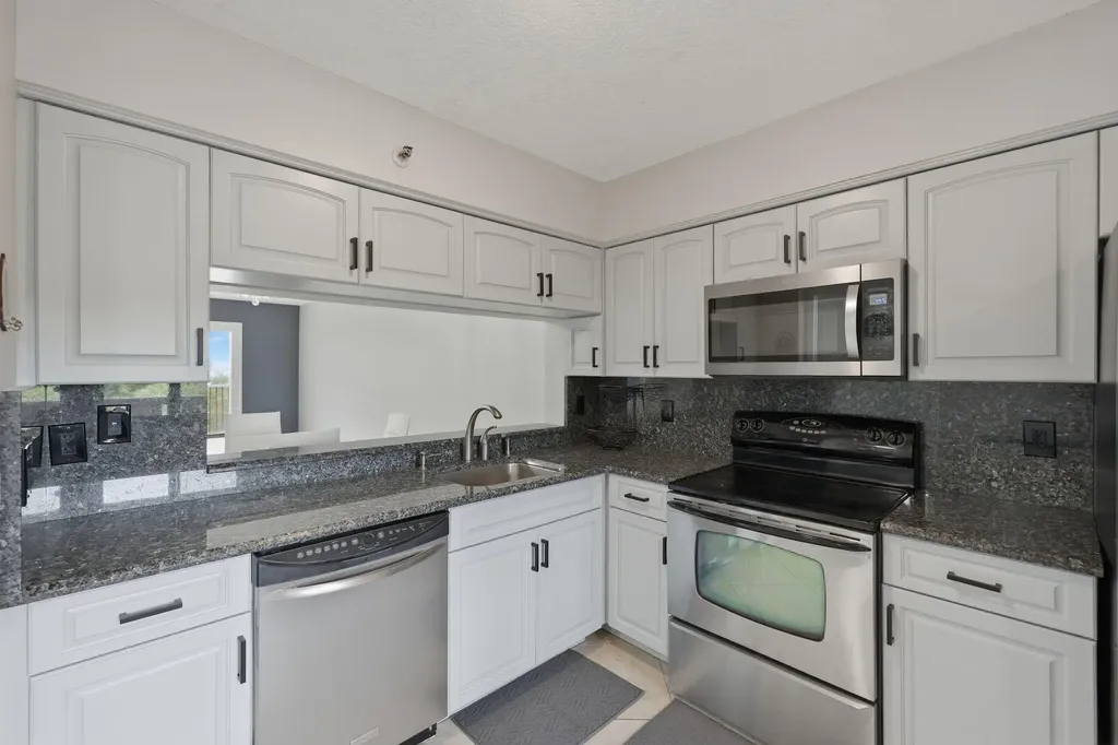 2206 S Cypress Bend Drive Pompano Beach FL 33069