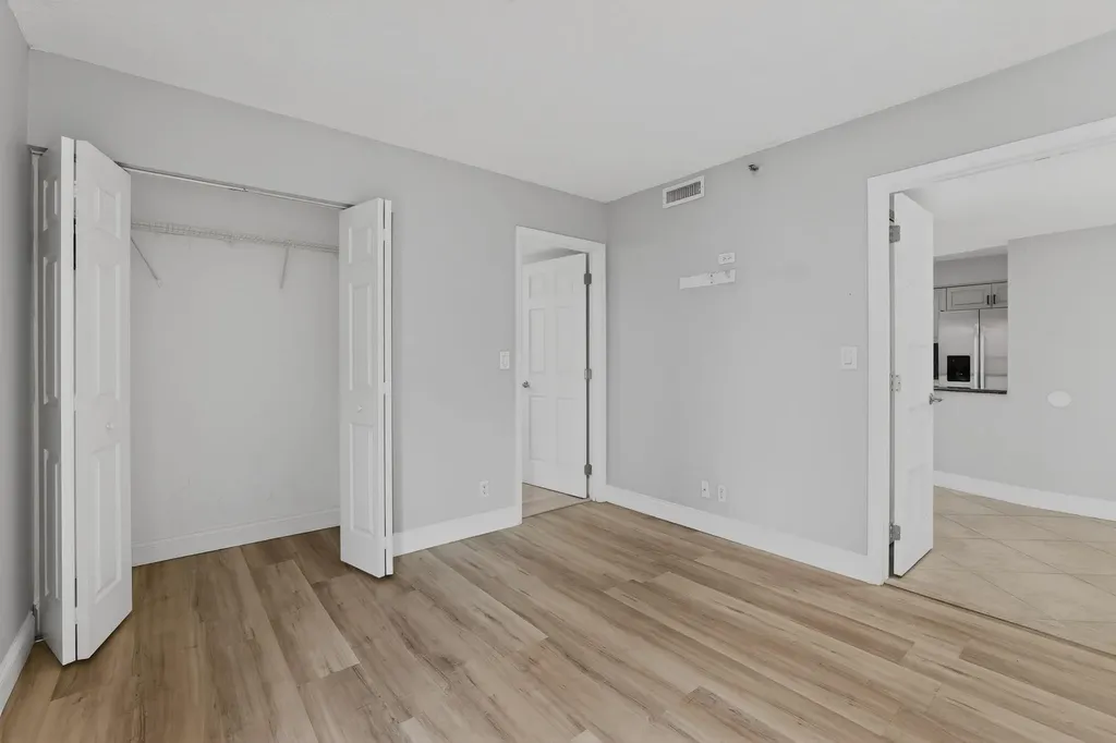 2206 S Cypress Bend Drive Pompano Beach FL 33069