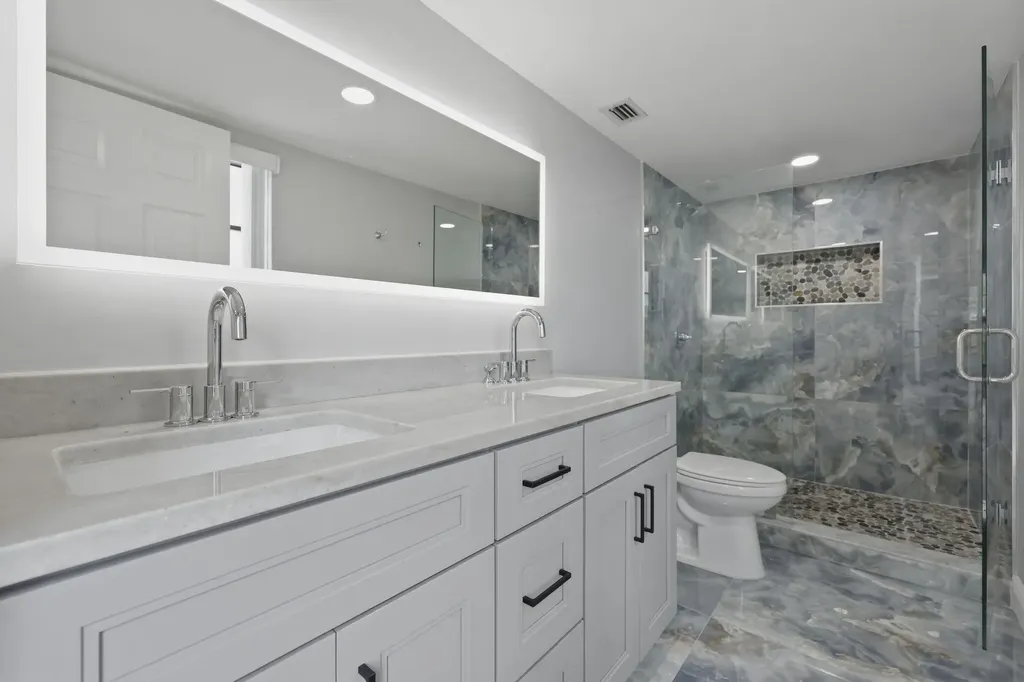 2206 S Cypress Bend Drive Pompano Beach FL 33069