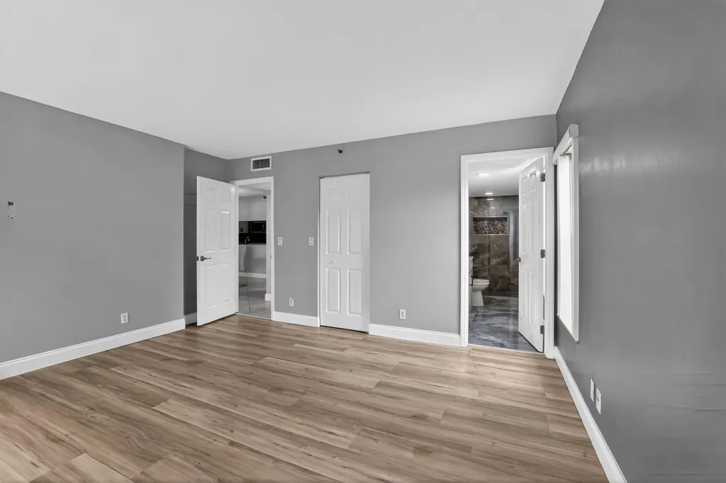 2206 S Cypress Bend Drive Pompano Beach FL 33069