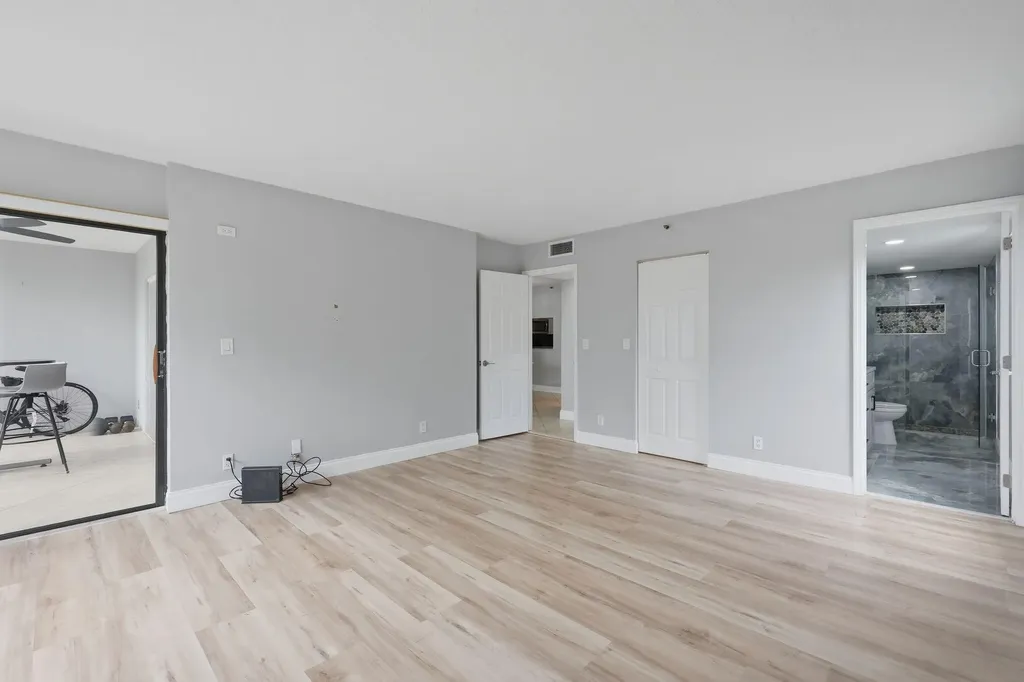 2206 S Cypress Bend Drive Pompano Beach FL 33069