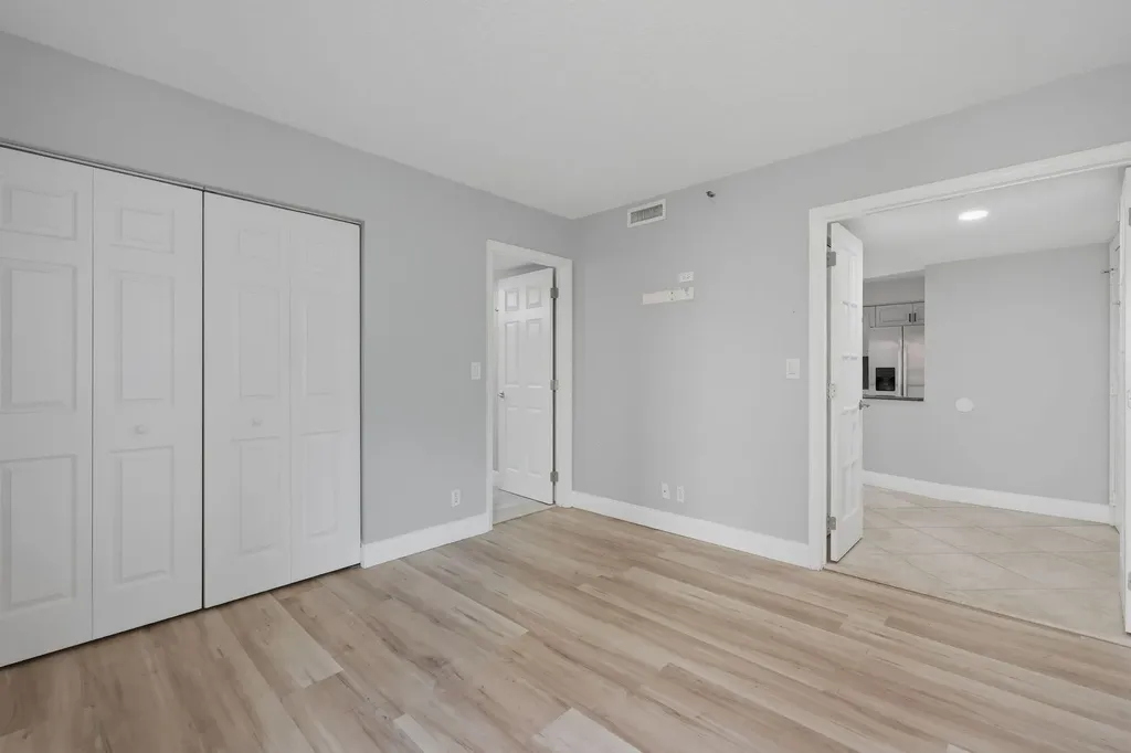 2206 S Cypress Bend Drive Pompano Beach FL 33069